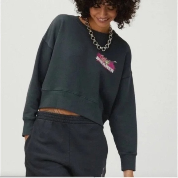 Daydreamer Guitar Shop Cropped Sweatshirt Gray Graphic - Picture 5 of 8